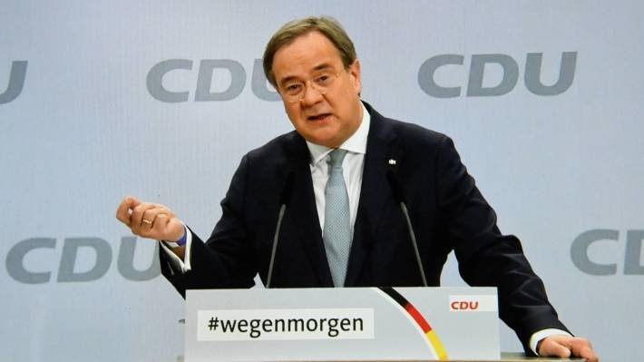 Депутат бундестага: Лашет обеспечит Меркель безопасный уход из политики
