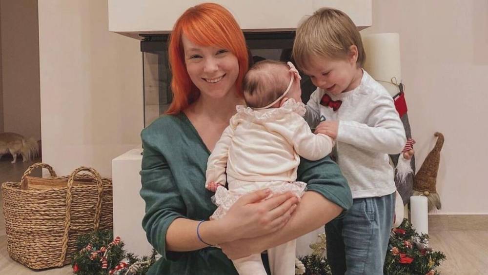 Светлана Тарабарова поделилась новым снимком с дочкой: трогательное фото