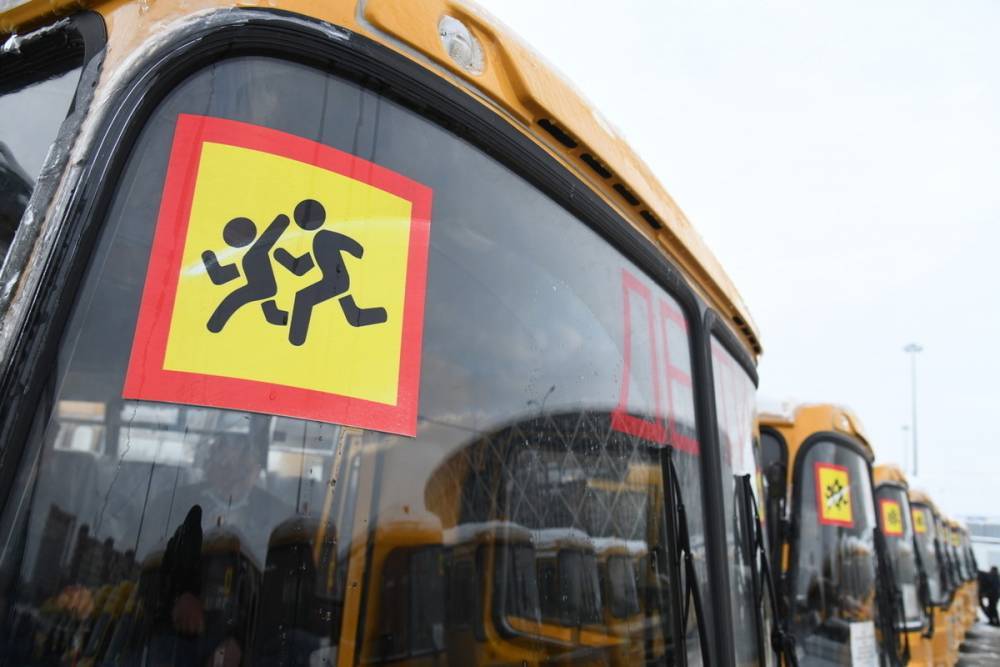 46 новых школьных автобусов получили районы Волгоградской области
