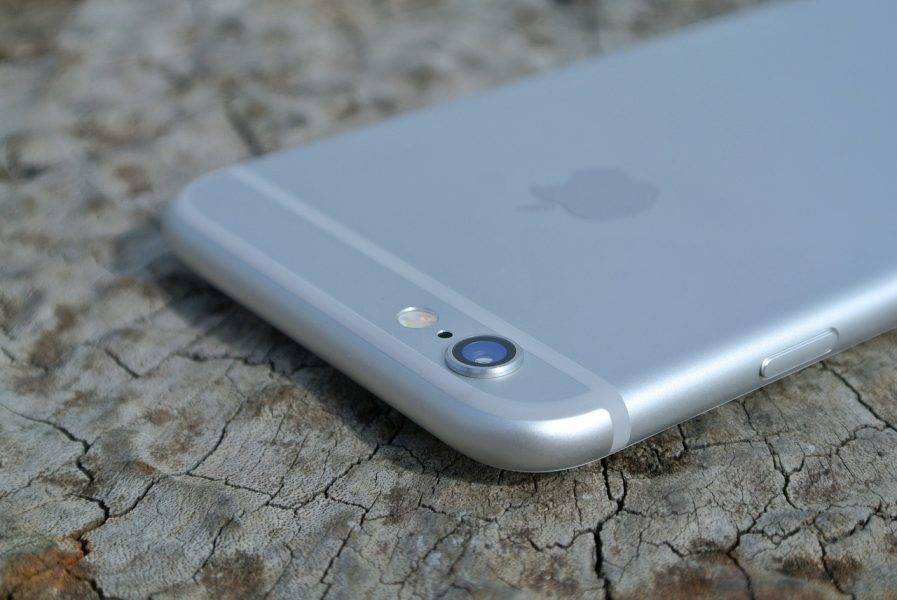 Названы модели iPhone, которые не получат обновление до iOS 15