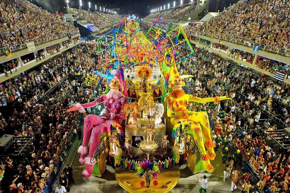 Традиционный карнавал в Рио-де-Жанейро не состоится из-за COVID-19