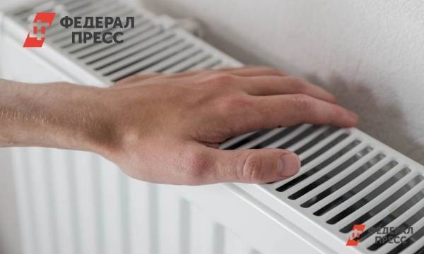 Губернатор Бурков назвал причину холода в квартирах омичей