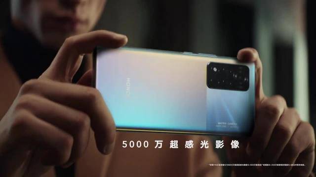 Honor представил свой первый смартфон V40 5G