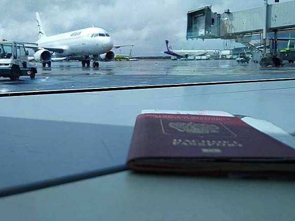 Неисправный самолет рейсом Петербург — Москва вернулся в «Пулково»
