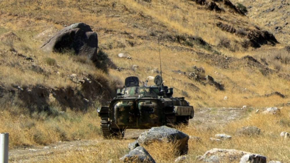 Российский военный погиб в ДТП с грузовым прицепом в Армении