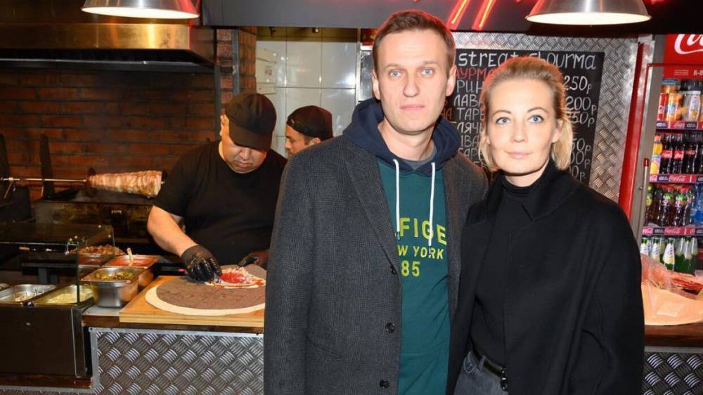 Полицейские отпустили супругу Алексея Навального