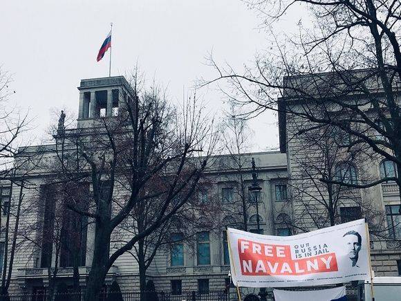 В Берлине и других мировых столицах прошли акции в поддержку Навального (фото)
