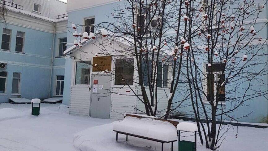 В Новосибирске закрывают старейший родильный дом