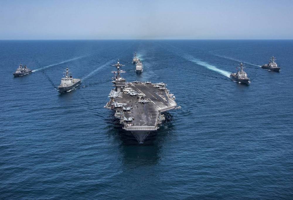 США направили в Южно-Китайское море свою авианосную группу