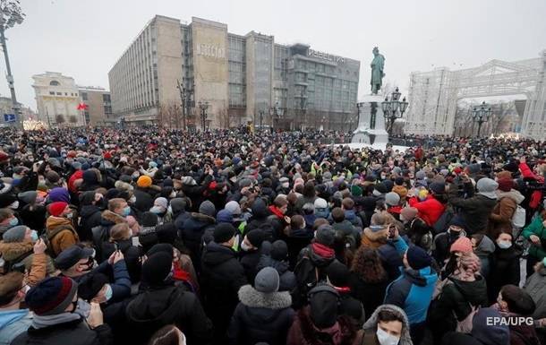 Кремль о протестах в России: Вышло мало людей