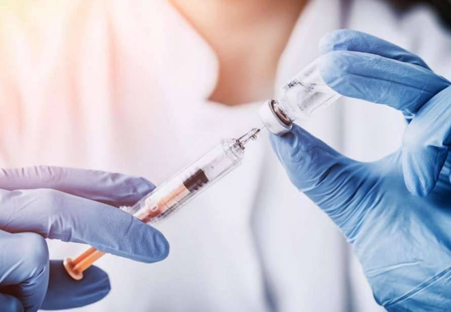 Cроки выхода на рынок третьей вакцины назвали в ЕС