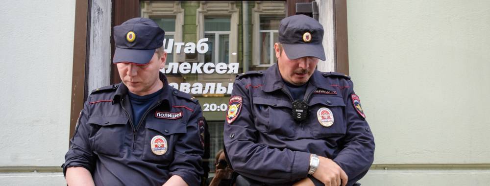 Детектив продолжается: кто стоит за последними событиями с Навальным