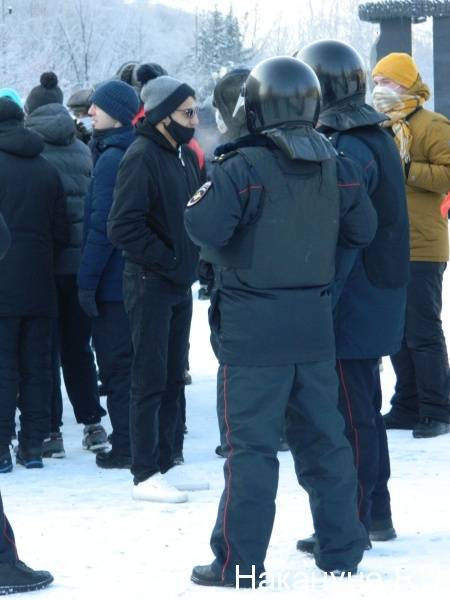 В Челябинске после несанкционированной акции арестованы шесть человек