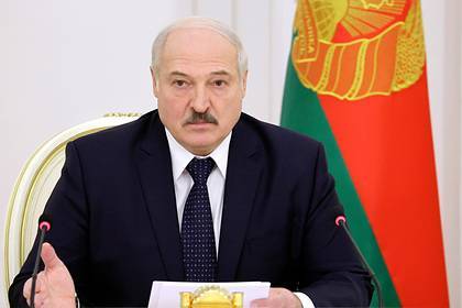 Лукашенко заявил о готовности выдать белорусам биометрические паспорта