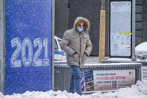 Инфекционист Малышев назвал сроки снятия ограничений по коронавирусу в России