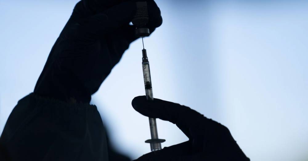 Рада определила Кабмину дедлайн по конкретному отчету о вакцинации от коронавируса в Украине