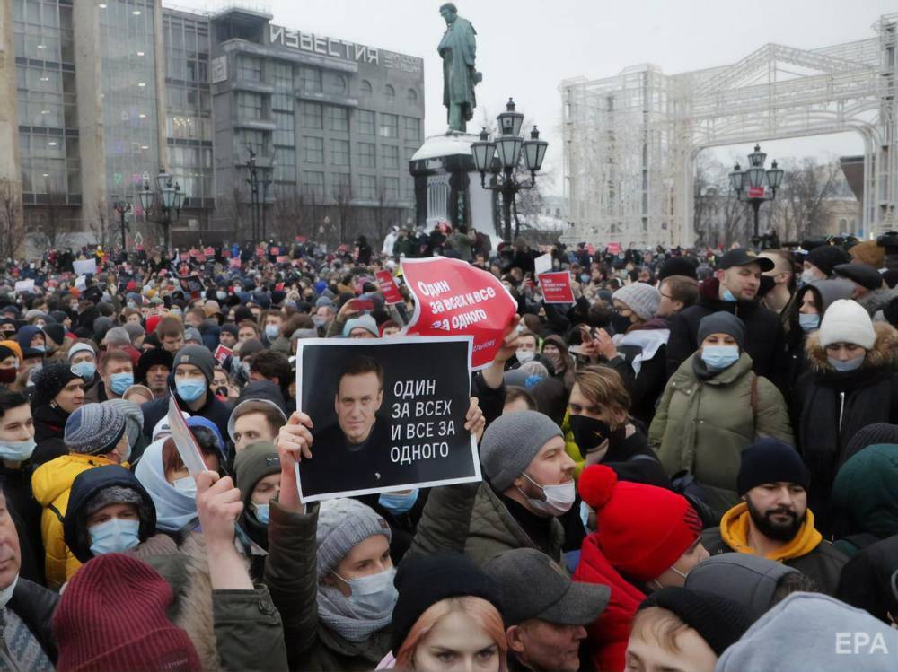 Руководитель штабов Навального анонсировал на 31 декабря новые акции протестов в России