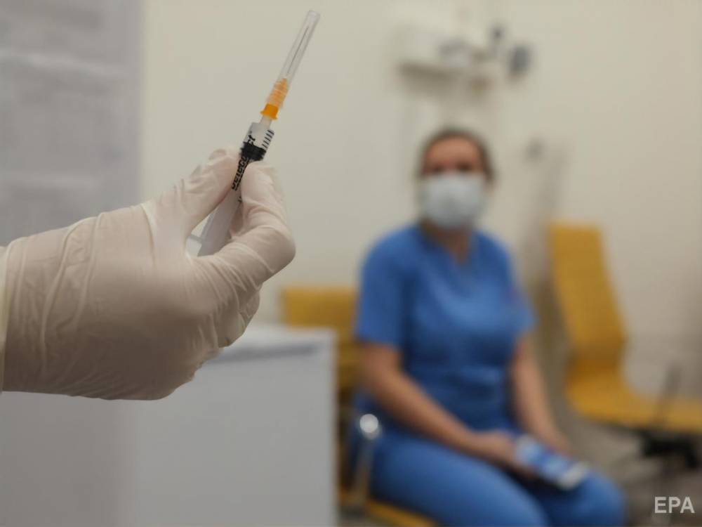 Четверть украинских медиков не считает обязательной массовую вакцинацию населения от COVID-19 – опрос