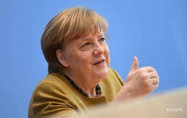 Меркель пообщалась по телефону с Байденом и пригласила его в ФРГ