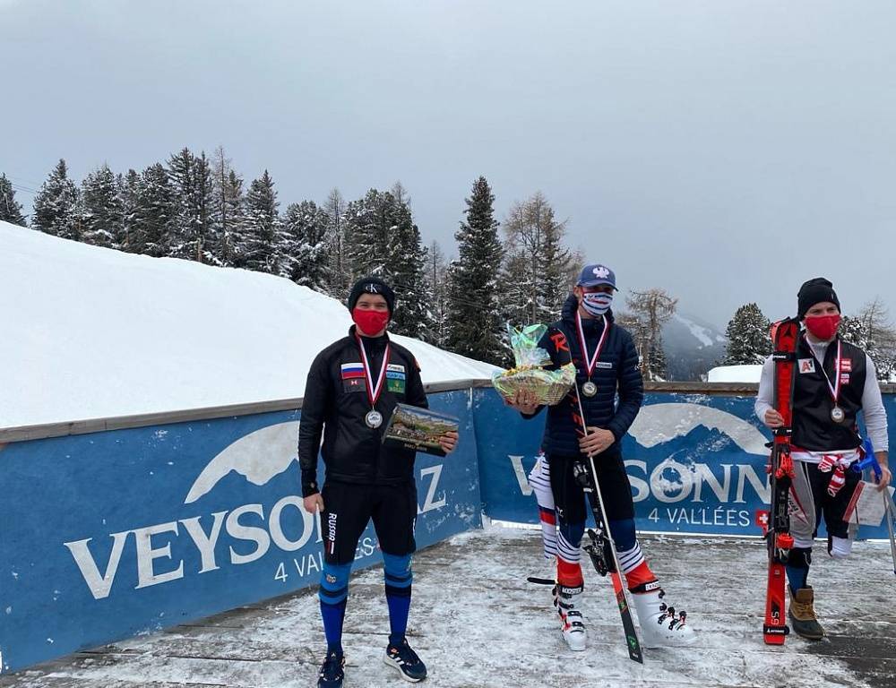 Сахалинский горнолыжник Алексей Бугаев завоевал серебро на этапе Кубка мира