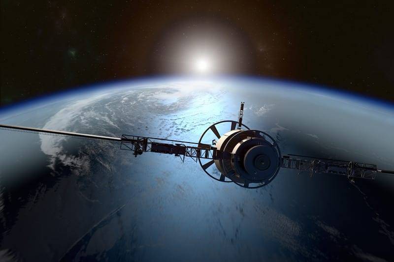 На орбите испытали новый йодный электродвигатель и мира