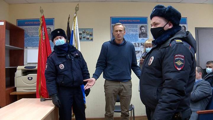 Кремль: вину Навального в преступлениях может признать только суд