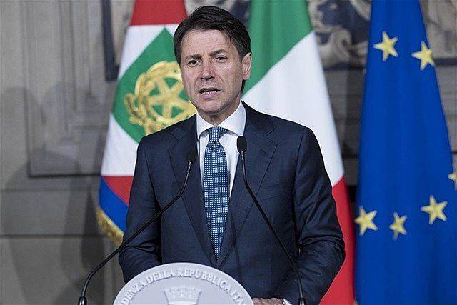 Премьер-министр Италии Джузеппе Конте объявил об отставке