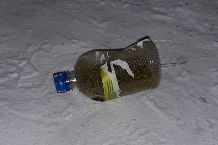 В Улан-Удэ нашли бутылку с наркотиками
