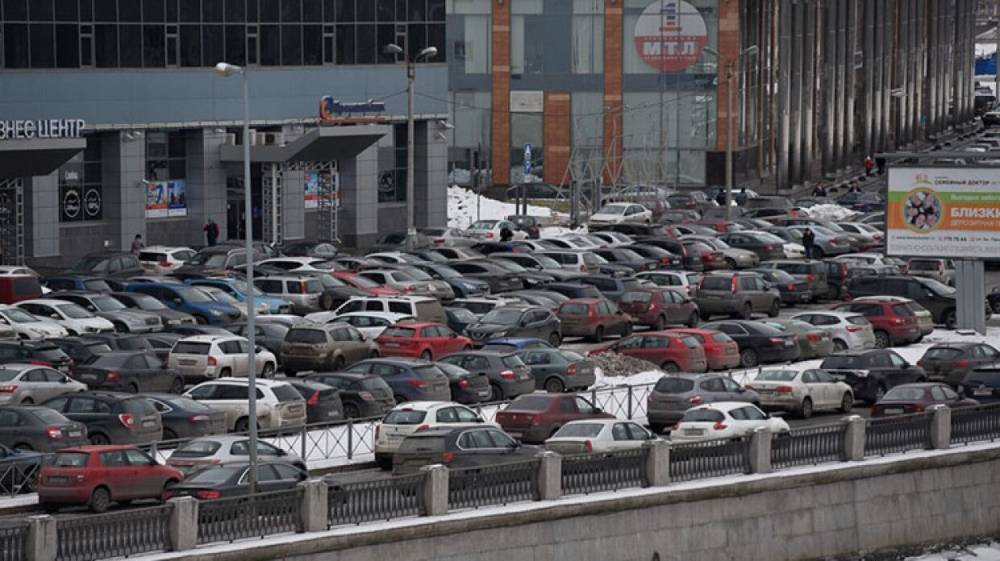 Россиянам рассказали, как нельзя парковать автомобиль
