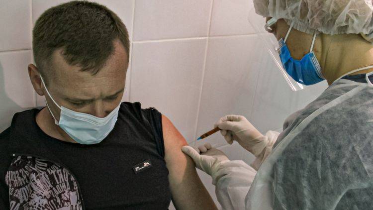 Порядка 80 тысяч крымчан получат вакцину от коронавируса в феврале