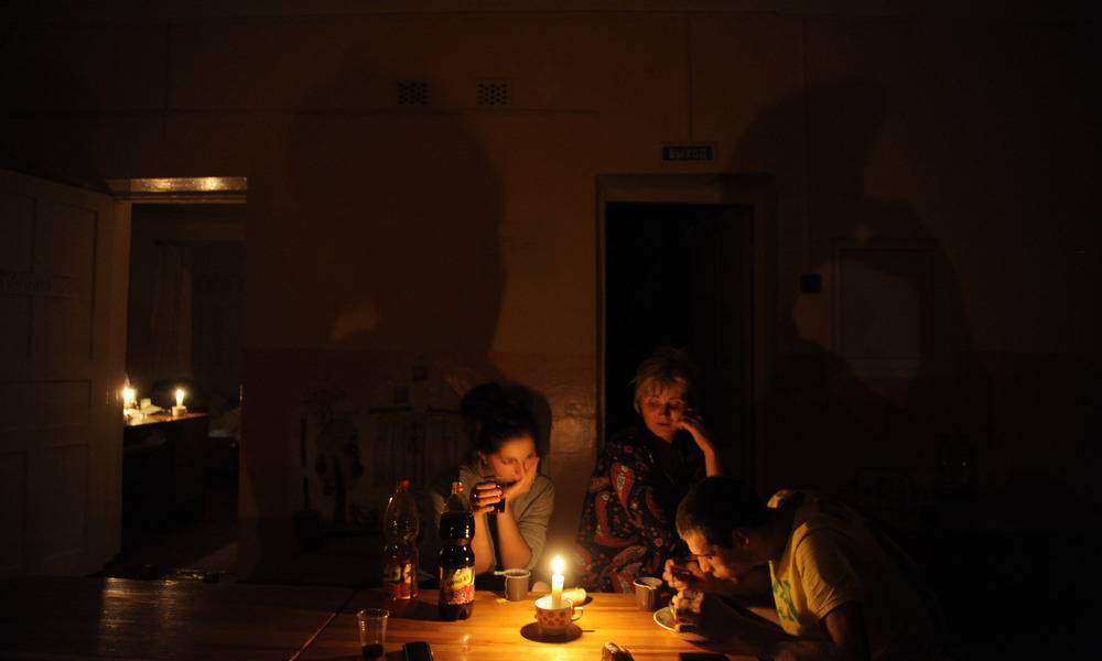 Жители карельских поселков три дня сидели без света