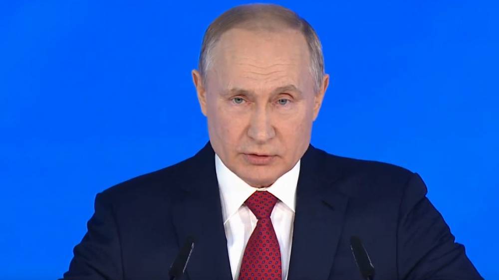 Путин указал, что цифровые гиганты начали конкурировать с государствами