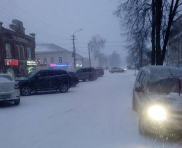 Погода в Кунгуре: снег, метель и гололедица