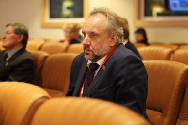 Мосгордума в первом чтении проголосовала за лишение мандата Олега Шереметьева