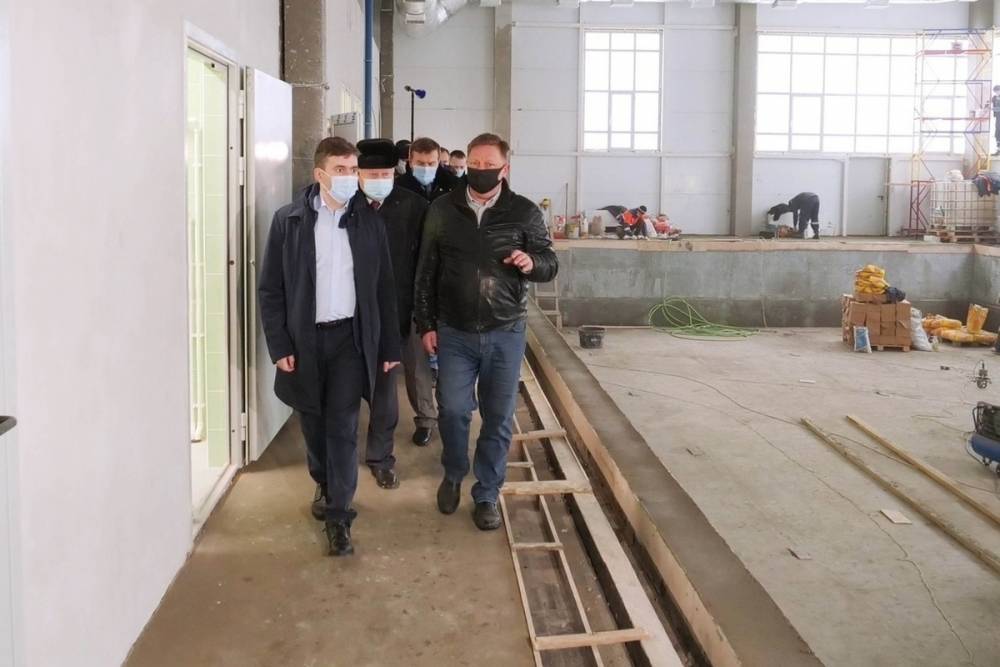 Ивановский губернатор потребовал наказать виновных в срыве строительства ФОКа с бассейном