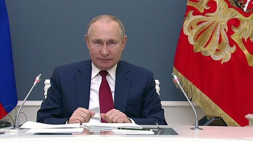 Политологи и журналисты обсуждают речь Владимира Путина на Давосском экономическом форуме