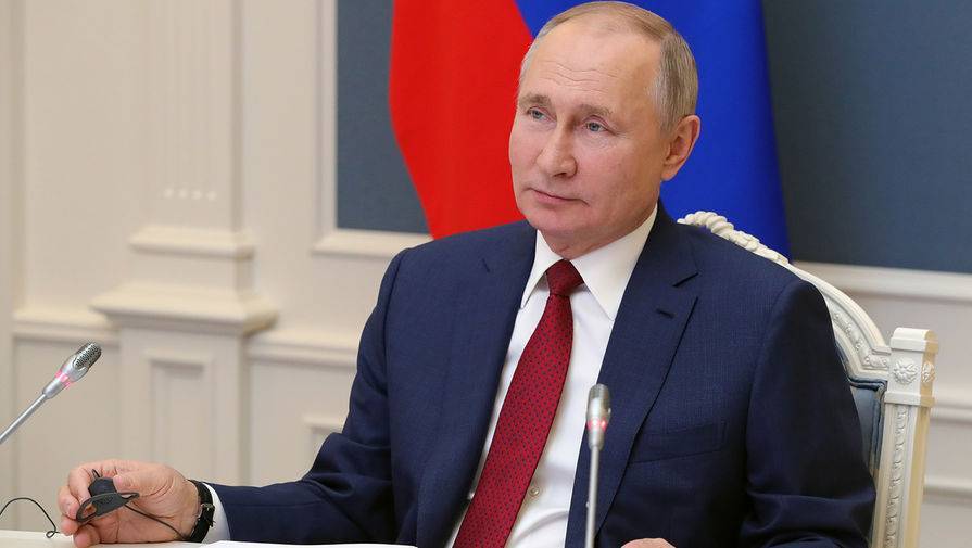 Путин заявил, что производство вакцин идет с опережением графика