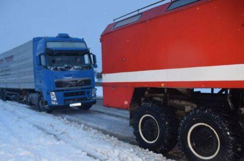 На Николаевщине в снежную ловушку попали более сотни грузовиков