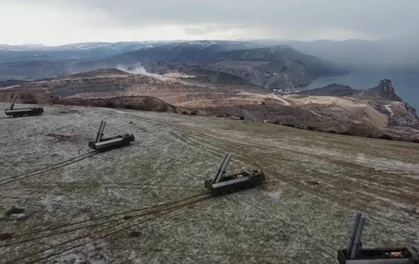 Российские военные развернули в Крыму ракетный комплекс «Бастион»