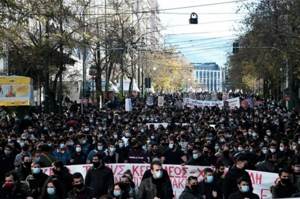 В Греции тысячи студентов вышли на протест против изменений в закон о высшем образовании