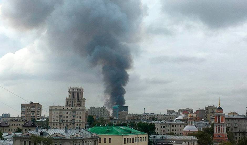 Жители Замоскворечья связали поджог старинного здания с планами мэрии построить на его месте бизнес-центр