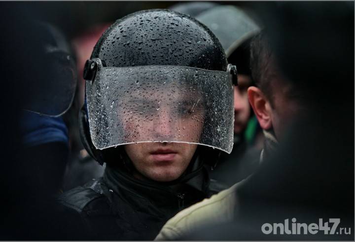 Помним об ответственности: Полиция призвала жителей Петербурга и Ленобласти не выходить на незаконные акции