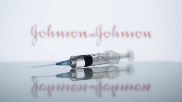 Вакцина Johnson & Johnson оказалась эффективна на 66%