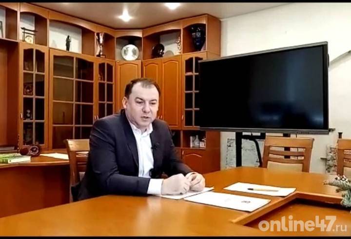 Глава администрации Лужского района Юрий Намлиев следит за ситуацией с Маргаритой Юдиной