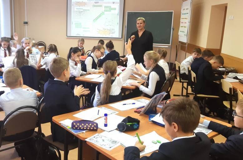 Школы Липецка приглашают на День без интернета
