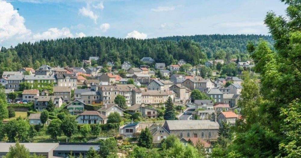 Австриец подарил два миллиона евро деревне, которая спасла его семью от нацистов