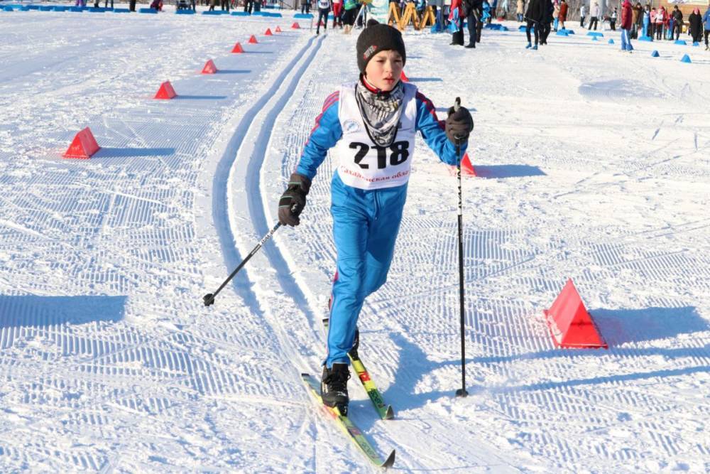 Лыжные гонки на приз зимних каникул стартовали в областном центре