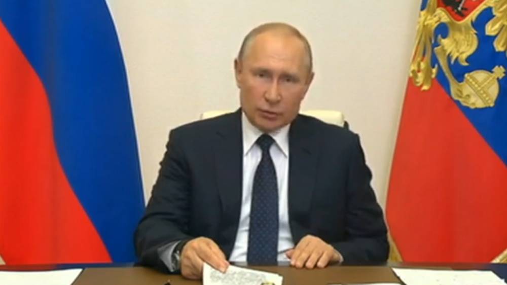 "Россия не встает на колени": австралийцы оценили выступление Путина в Давосе