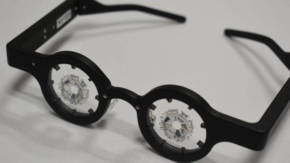 В Токио разработали инновационные очки, которые улучшают зрение: как работают