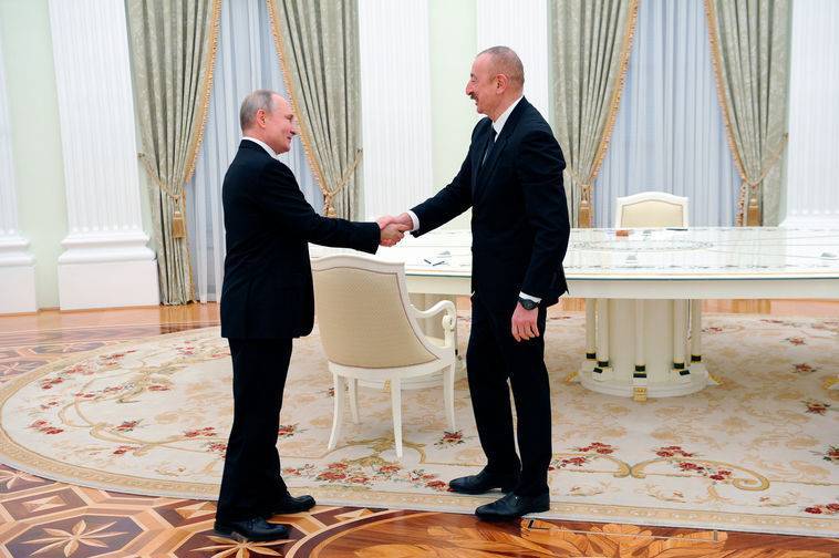 Путин и Алиев обсудили Центр по контролю за прекращением огня в Карабахе